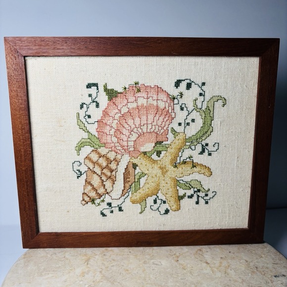 Vintage Beach Sea Shells Cross Stitch Wood Frame Art Embroidery Cottage Decor‎ - Picture 1 of 10
